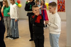 1423_CR6_79752